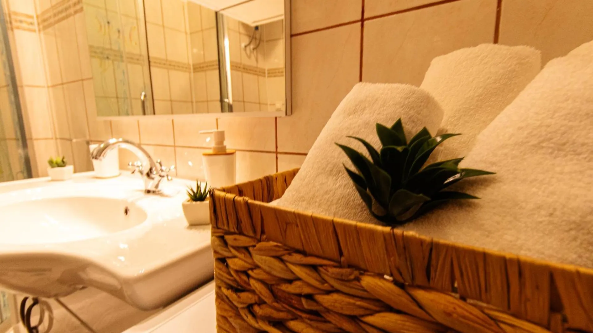 Tres Jolie Central Apartment Near Theatre & Beach Split