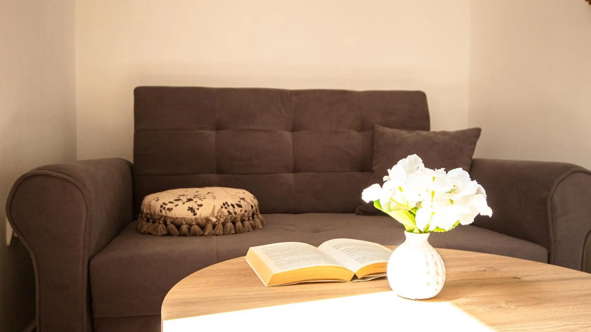 Tres Jolie Central Apartment Near Theatre & Beach Split