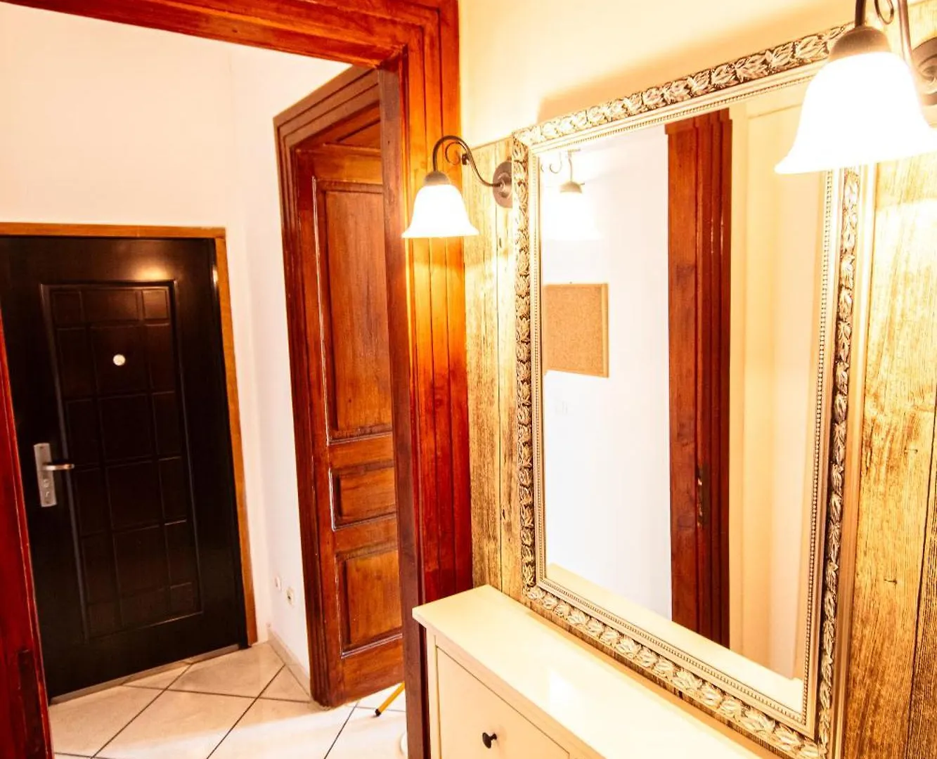 Tres Jolie Central Apartment Near Theatre & Beach Split